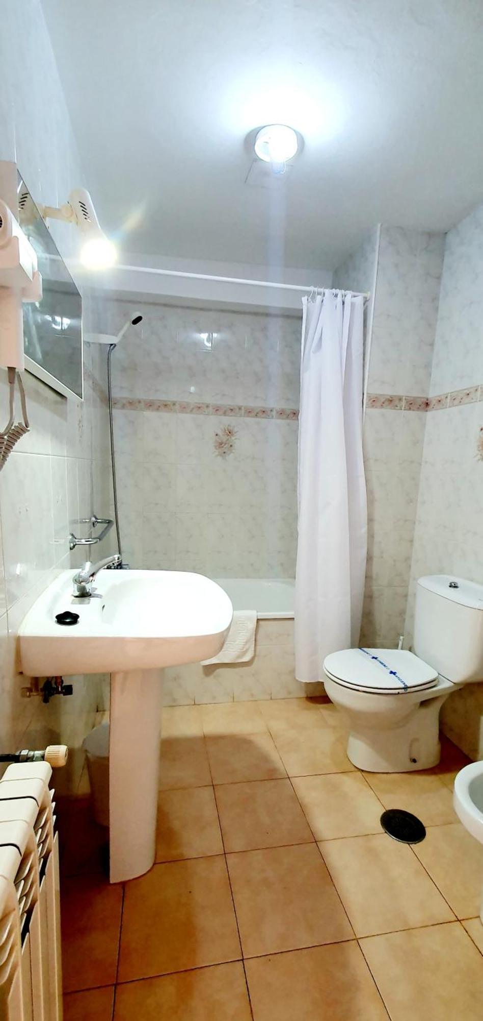 Sidreria La Casa Abajo Hotel La Franca Buitenkant foto